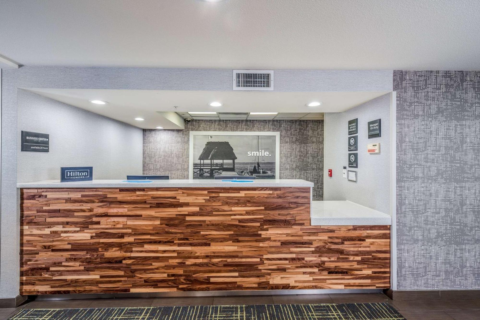 Hampton Inn Oakland-Hayward Eksteriør billede
