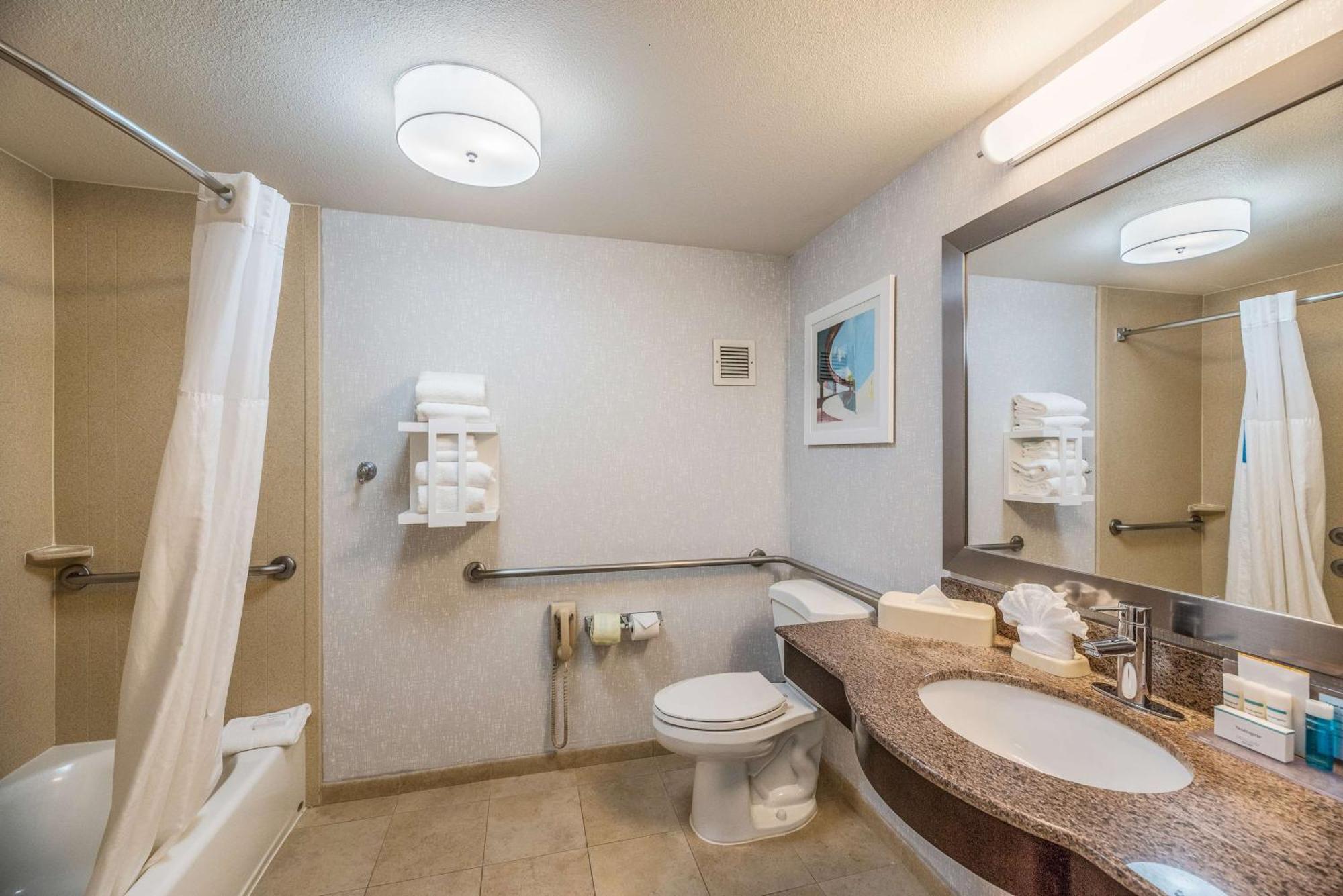 Hampton Inn Oakland-Hayward Eksteriør billede