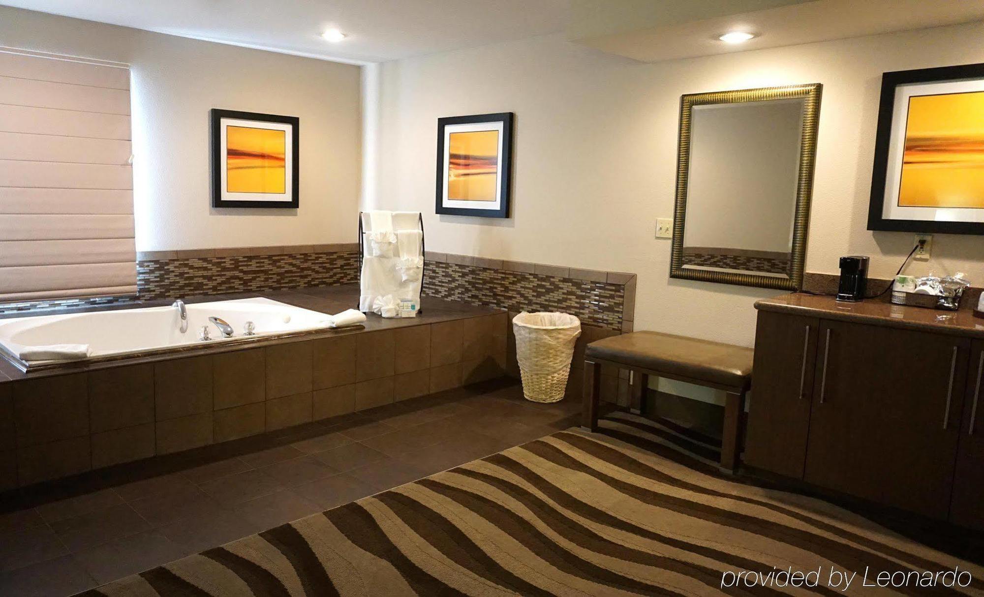 Hampton Inn Oakland-Hayward Eksteriør billede
