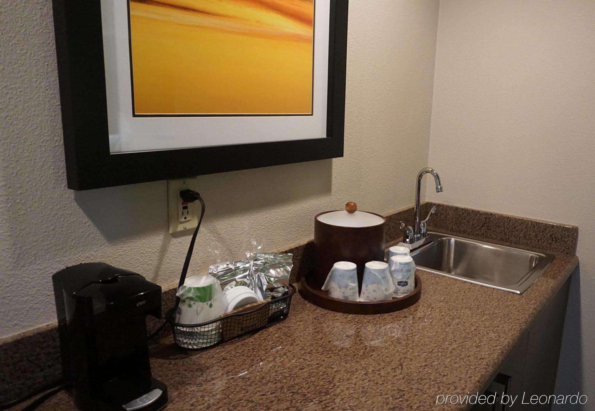 Hampton Inn Oakland-Hayward Eksteriør billede
